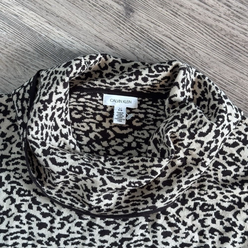 Calvin Klein Leopard Print Black White Cowl Neck Hi-Low Sweater Tunic Women's L - Picture 5 of 8